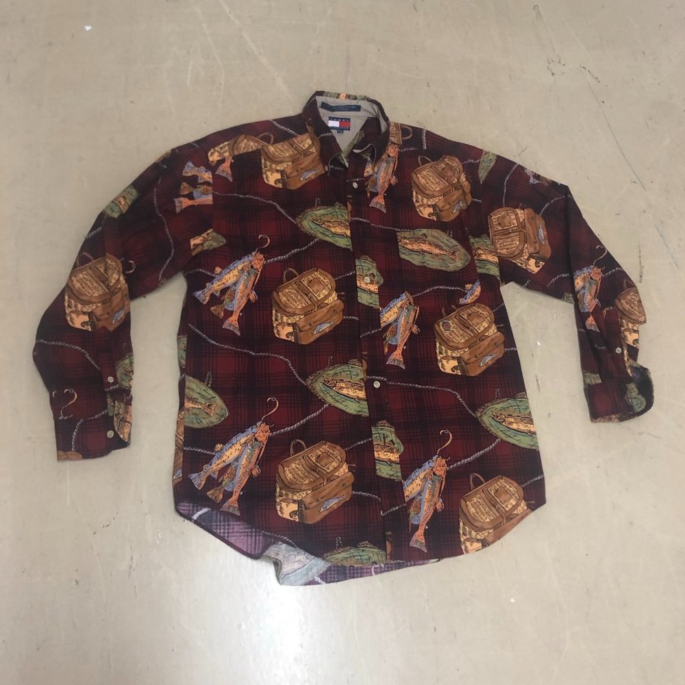 Vintage Men's Tommy Hilfiger Red Plaid M Fish Fishing Long Sleeve Button Shirt.